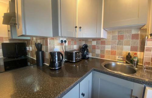 Bedford Contractor Base Sleeps 3 Secure Van Parking Fast WiFi - Foto 16