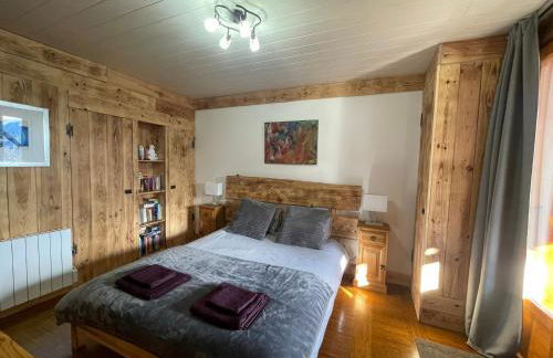 Chalet Le Doux Si, Large Self-Contained Apartment, 2km from Doucy-Combelouvière and close to Valmorel - Foto 41