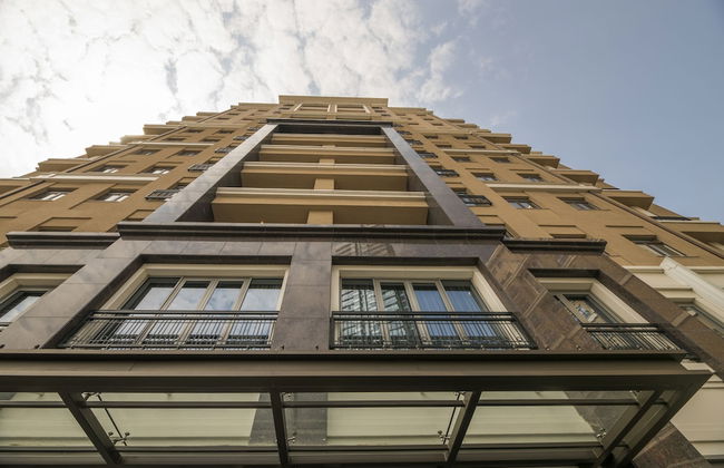 Ist flats Serviced Apartments - EMAAR SQ - Photo 79