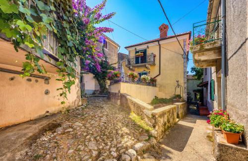 Beli Old Town Apartment - Happy Rentals - Photo 2