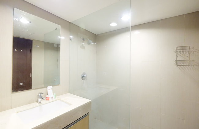 Comfortable and Modern Studio Apartment near Cawang and MT Haryono - Foto 16