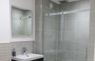 1 Bed Studio - Sleeps 4 - Parking - Wifi - Foto 4