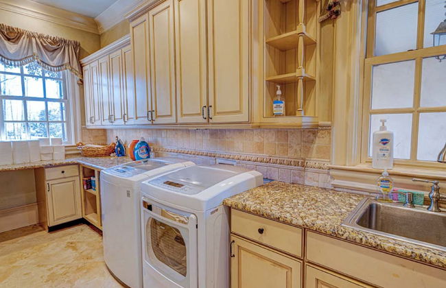 Lions Gate Estate in Sandy Springs - Foto 61