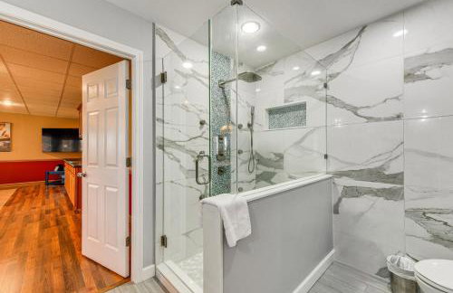 Lake Norman Retreat with Dock, Game Room and Hot Tub - Foto 27