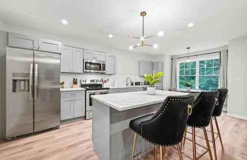 Ideal Family Stay Sleeps 20 in Bloomfield, CT - Foto 11