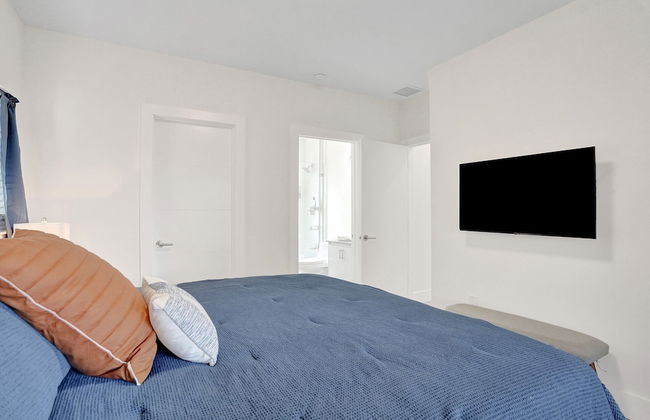 The Zen Suites - Photo 17