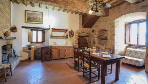 Pet Friendly Apartment - Photo 2