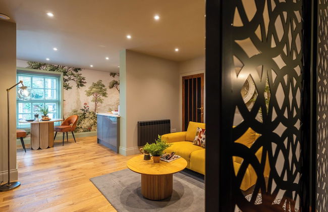 Commandery Vaults - Foto 35