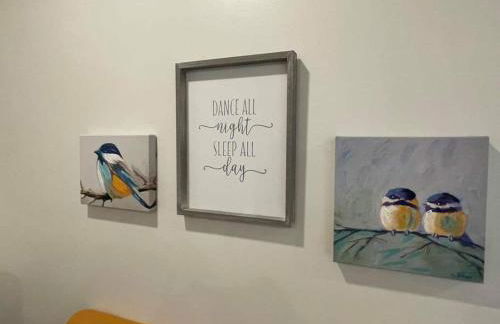 Beautifully Renovated Studio 2 Miles From Marina! - Foto 12