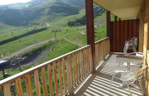 Appartement 6 personnes - Deux chambres - 40M2 - Balcons 10M2 sur pistes - Aucun vis à vis - Piscine - B301 - Foto 7