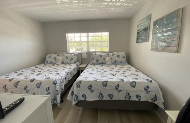 Palm Bay Club by Beachside Management - Photo 21