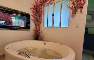 Studio com hidromassagem em Guararema - Foto 5