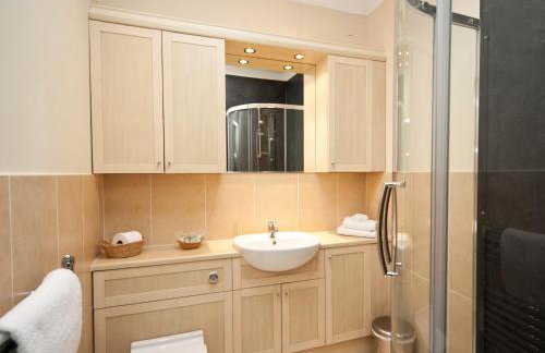 Ware House Cottage - Photo 8