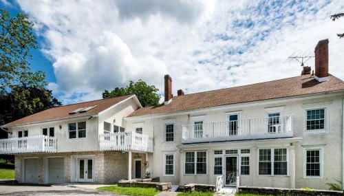 27-Person Luxury Villa Rental in Hudson Valley, New York - Foto 1