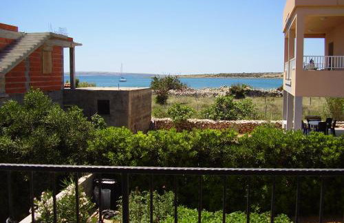 Water view brand new Apartment, short stroll to beach, peaceful! - Foto 12