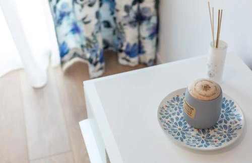 Azure Escape SEA VIEW Apartment - Photo 12