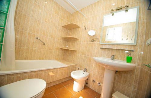 Disfruta del paraíso en primera línea de playa con Kayak y Paddle Surf - Foto 40