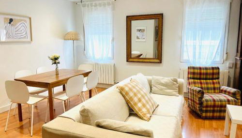 Cálido y acogedor en el centro de Burgos con Parking privado - Foto 5