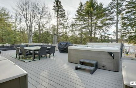 5BR Waterfront Hot Tub Kids Playscape Pets Family Compound! - Foto 47