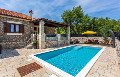 Lovely Home In Lakmartin - Photo 13