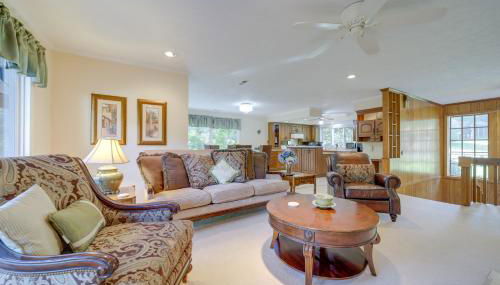 Spacious North Carolina Retreat - Patio and Fire Pit - Foto 4