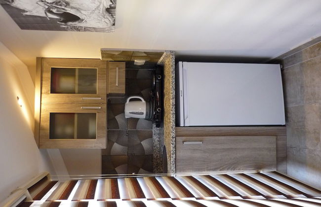 Street61 Studios - Photo 22