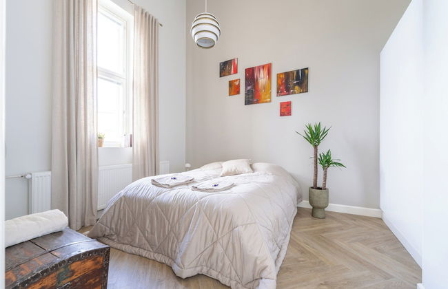 Historical 1BR Penthouse with Sauna - Photo 2