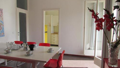 Comfortable Apartment With Terrace-beahost - Foto 3