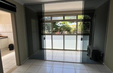 Apê Espaçoso 3 Qtos no coração da cidade - Foto 29