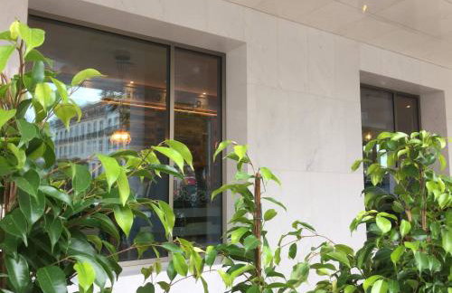 Downtown Design Studio - Photo 21