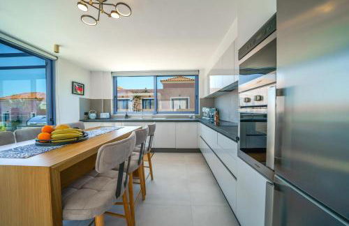 Naval villa-Panoramic villa with heated pool on the roof - Photo 16