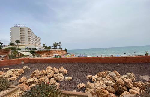 Orihuela Costa 2-bedroom 1-bath renovated vacation rental on La Zenia Beach - Foto 7