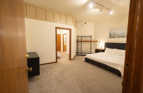 Villager Loft Pool Table & Dining Discounts - Foto 25