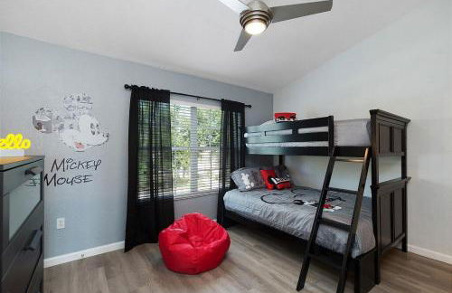 Charming 3BR Townhome Private Pool Walk to Clubhouse 9 Min Disney - Foto 3