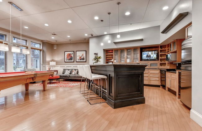 Bluebird Suites in Downtown Providence - Foto 27