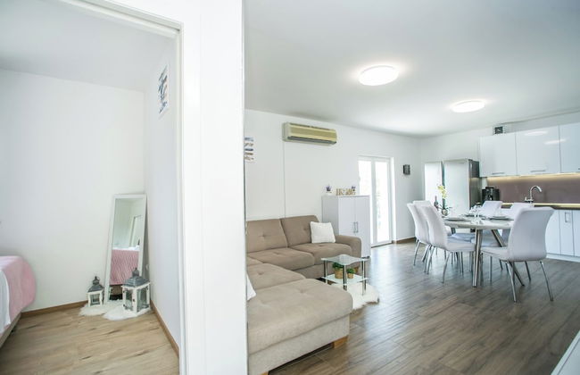 Modern House W.large Garden & Children Playground - Foto 14