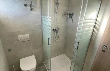 Modern Studio Apartment Iva with Balcony, Free Parking & Wi-Fi, Zadar - Foto 15