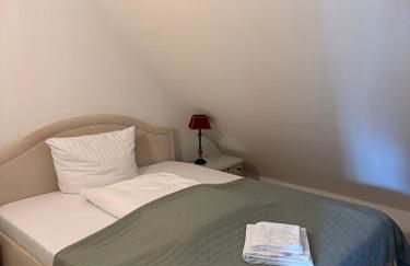 BoLA Ferienwohnung Hamburg Nr 20 DG für 4 Personen, 2 SZ, Parkplatz - Photo 2