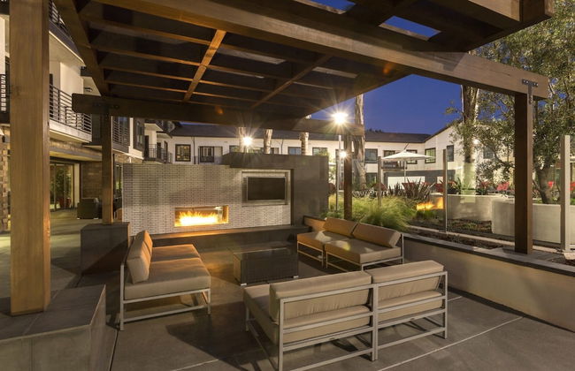 Global Luxury Suites Sunnyvale North - Photo 37