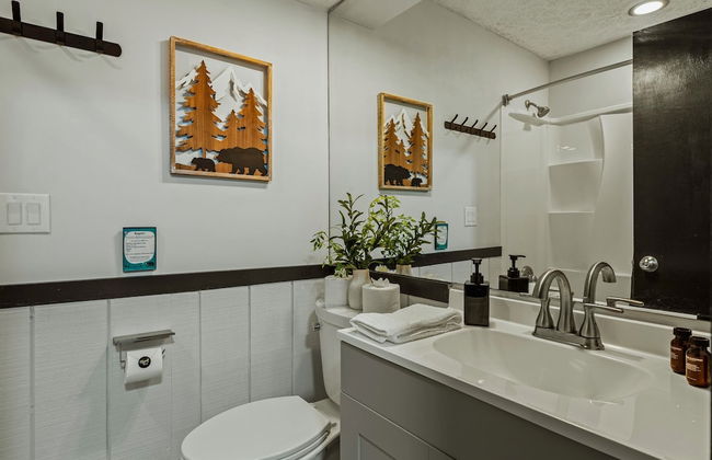 Pocono Bear Den by Avantstay Stylish Modern Deck w Grill Outdoor Dining - Foto 28