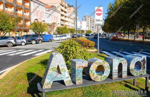 Apartment in Arona, Olivia's Home 100mt dal Lago - Foto 35