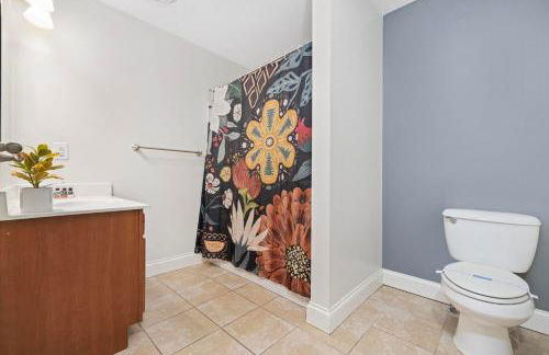 2BR loft condo in downtown Johnson City - Foto 28