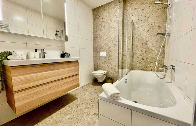 Luxury 2BR 1BA Near Fashion District by Oneluxstay - Foto 59