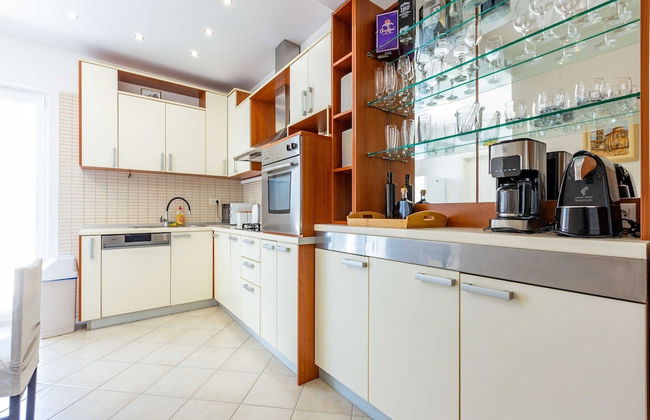 Serene Escape Near Zadar With Private Pool & Charming Outdoor Oasis - Foto 8