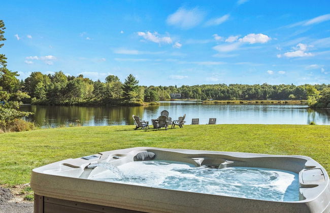 Strawberry Shores by Avantstay Lakefront Private Beach - Photo 1