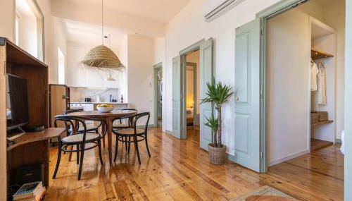 Monte Estoril Train Station - Seaside Apartment - Photo 4