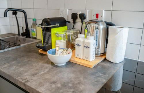 The Balham Hideaway - Photo 30