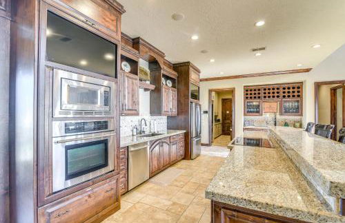 Beachfront Group Getaway on Bolivar Peninsula - Foto 8