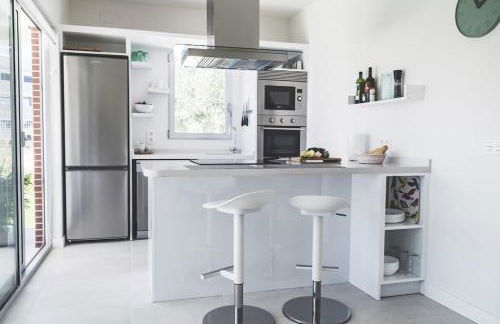 Quiet modern apartment with a large sunny garden! - Foto 20