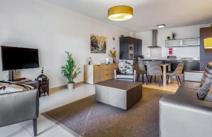 Vale da Ribeira 2BDR House W/ Pool by LovelyStay - Foto 9